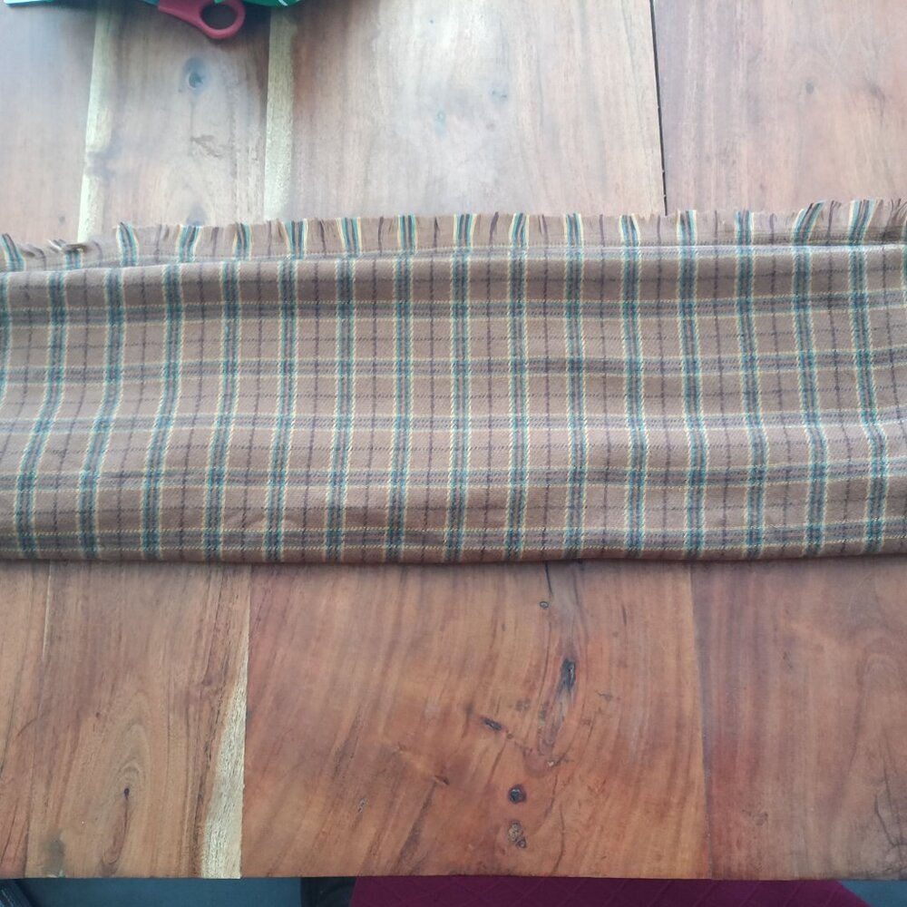 Mountain Ridge Oversized Plaid Scarf Soft Woven Fringe 26x76 - Picture 2 of 3